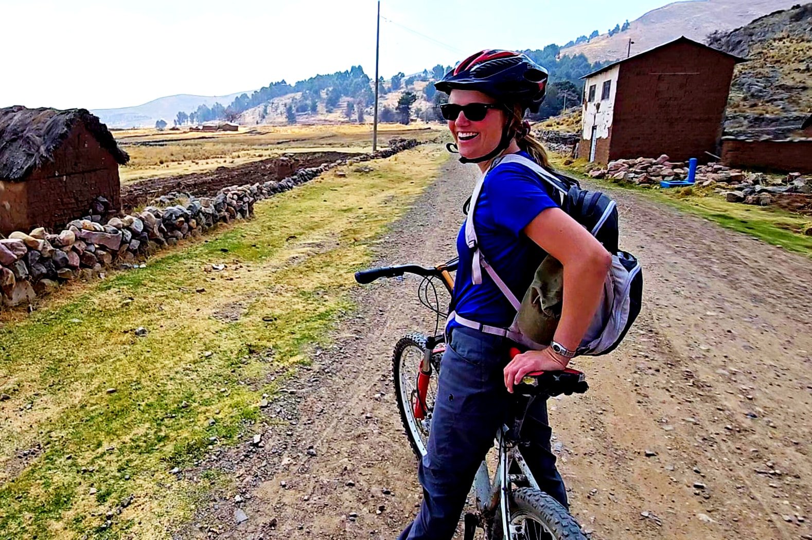 Adventure cycling experience in Puno altiplano